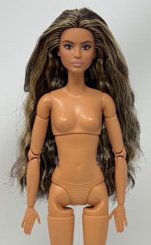 Barbie signature looks model - barbie,