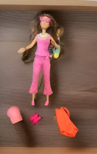 2015 barbie glam vacation - glam,